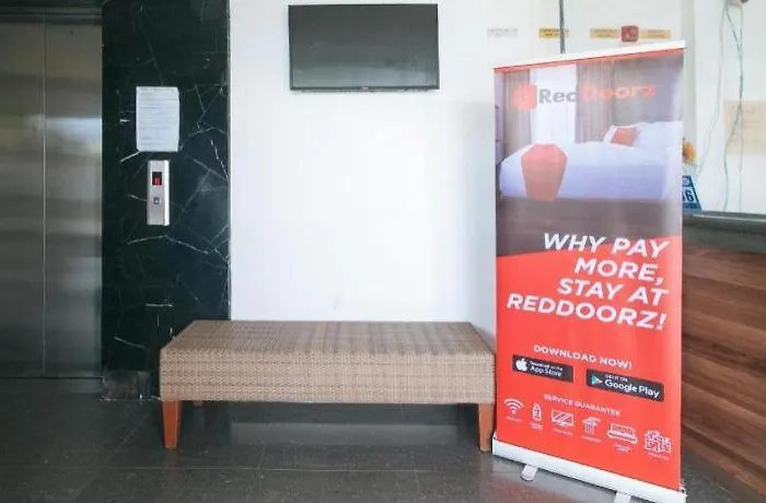 Reddoorz @ Express